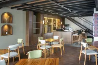 Jambuluwuk Bromo Resort - bar