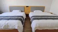 Fuding Jiuju Hotel - غرفة مطلة على الجبل