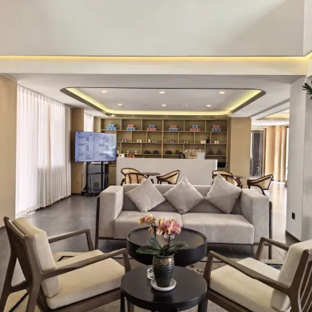 Yuetianshan · Kanglv Center