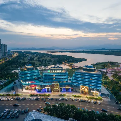 Yuhu Peninsula Hotel (Yuhuan Wanda Plaza Convention and Exhibition Center) Hotels near Yuhuan Xuanmen Bay National Wetland Park