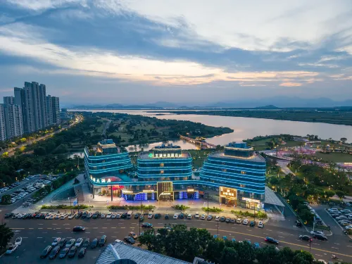 Yuhu Peninsula Hotel (Yuhuan Wanda Plaza Convention and Exhibition Center) - parking