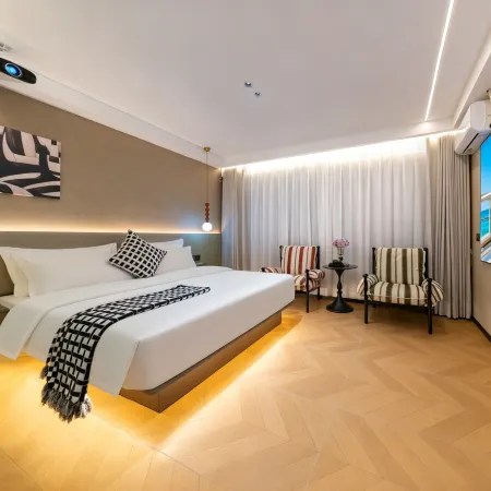 Yuhua Hotel