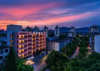 YINMAN·HOTEL - مسبح غير متناهي