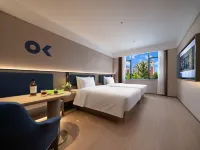OKDAY Hotel (Xianning Yinquan Avenue Hubei University of Science and Technology) - موقف سيارات