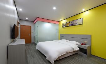 Xiang East Hotel ( Xiangyang East Station)