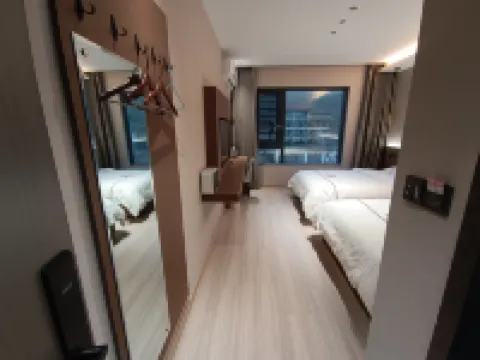 Xikelai Hotel (Kaili South Station)