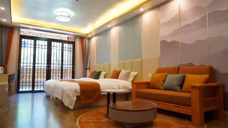 Rizhao Taoxuan Style Water Town Hotel Отели рядом с достопримечательностью «Liujiawan Beachcombing Park· Rizhao»