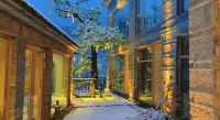 Banshan Tingyu Boutique Designer Homestay (Xinxiang Huixian Shanglajiang Village Branch) Hotels in Huixian
