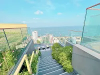 EDGE Sea View Holiday Inn Central Pattaya SEA - Romantic