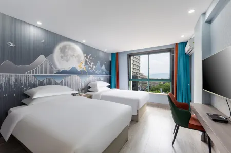 Hyde Hotel (Yiwu International Expo Center Business School Branch)