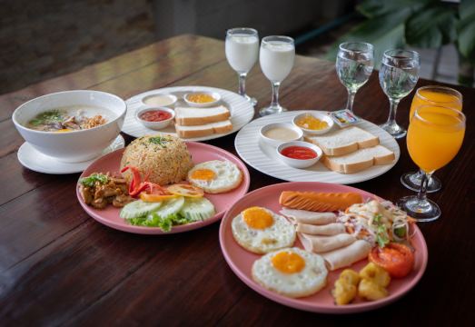 골든 제이드 수완나품 호텔