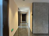 Yueman Hotel (Jinan CBD China Resources Land Plaza) - Condos
