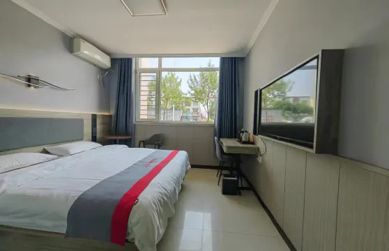 駿怡連鎖酒店（黃驊琨洋購物廣場店）