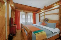 Azure Light Luxury Inn (Lijiang Ancient Town)