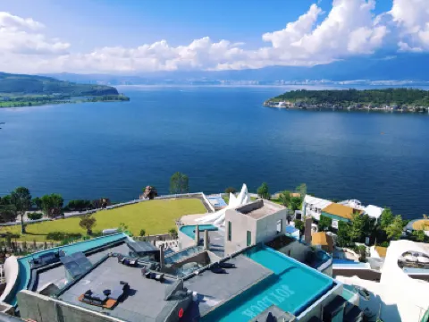 DALI JOY LUCK QINGSHI  HILLSIDE LAKEVIEW RESORT HOTEL Hotels in Dali City