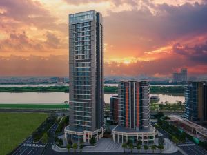 Jinshe Mingdu International Apartment (Guangzhou Tianhe Financial City Sanxi Metro Station)