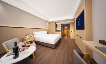 Wuyi Jinyue Hotel (Hushan Square Branch, Wenquan Road)