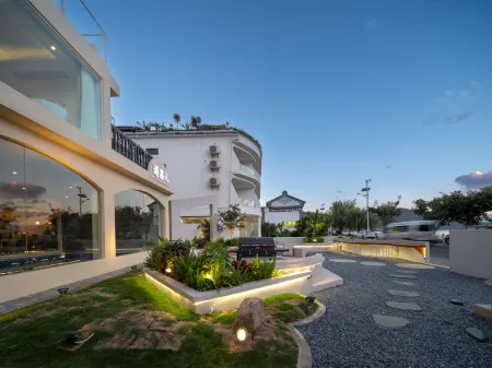 Yujiaren Seaview Resort Hotel (Erhai Shuanglang Branch)