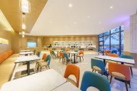 HanTing Hotel (Haicheng Xiliu Yiwu International Clothing City)