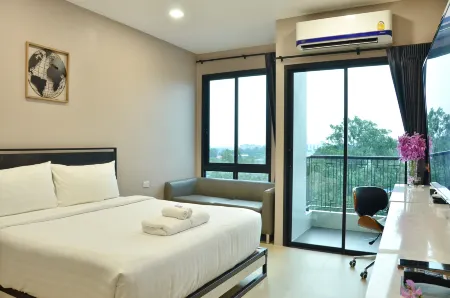 NORN Canalside Bangkok Hotel