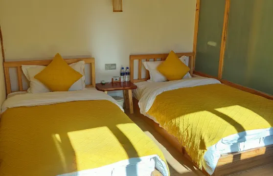 諾鄧五滴水客棧