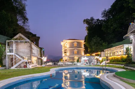 MoonMountainVilla Отели рядом с достопримечательностью «Qingyun Temple»