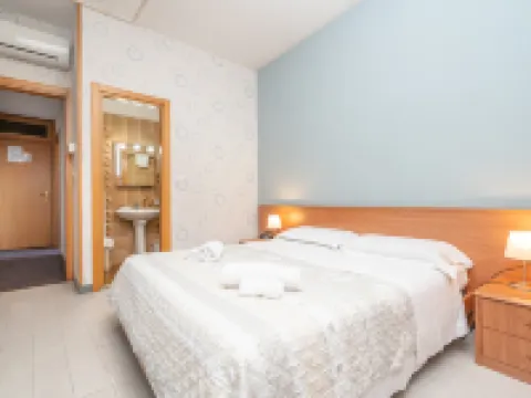 多納泰洛酒店 博洛尼亞酒店