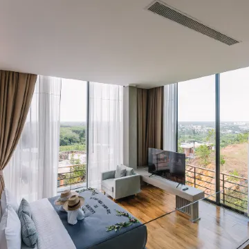 Sky Hill Villa Surattthani