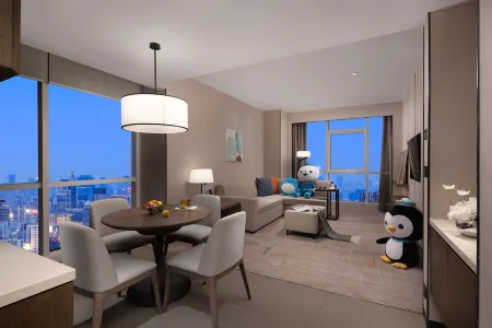 Changsha Meixi Lake Park Howard Johnson Отели рядом с достопримечательностью «Hunan Administration Institute (Southeast to Tianxin Guihuaping Subdistrict Office)»