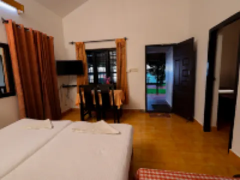 ILLIKKALAM Lakeside Cottages Kumarakom Kerala クマラコムのホテル