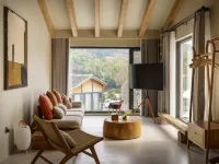 Chenjing·Emei hot spring homestay Hotels near Fangshan Nansongyan Scenic Area