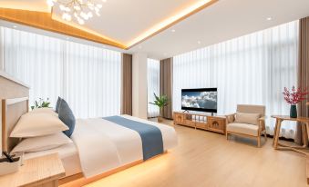 Yuntai Mountain Nashan Nashui Hotel (Zhengyun Expressway Exit)