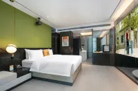Me Young Me House Hotel (Shaodong High-speed Railway Station Binfen Huanqiucheng)