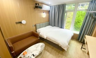Hongyun Smart Choice Apartment