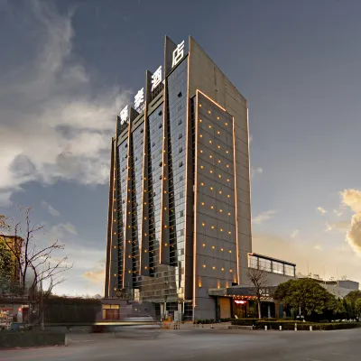 Yitai Hotel Hotels near Kunyang Railway Station