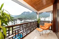 Fanjing Mountain Four Courtyard Homestay