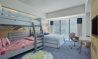 Four Points by Sheraton Surabaya, Tunjungan Plaza