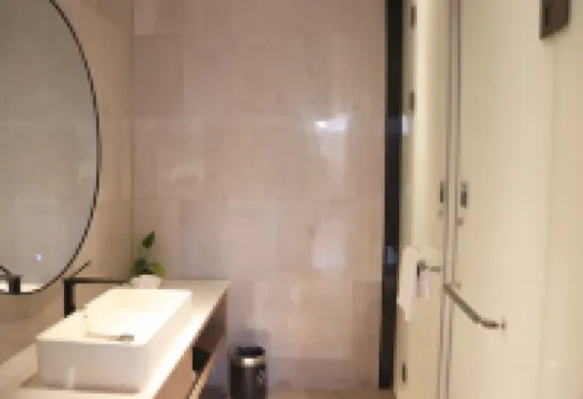 Yulin Jolie Vue Bontique Hotel（Kra Bay and Garden Expo Garden）