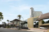 Mercure Sydney Bankstown Hotel a Milperra
