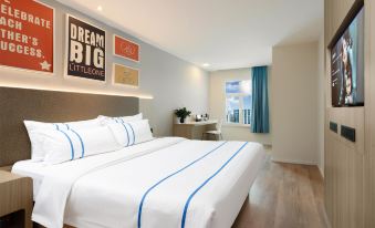 Haiyue Hotel (Yulin Confucius Temple Bus Station Branch)