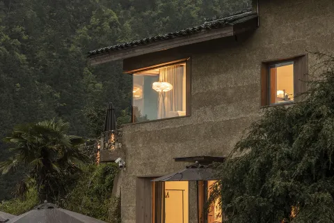 Maison S.