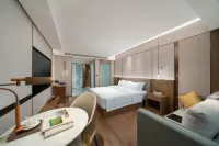 Deli Hotel (Deli Plaza, Yudong Avenue, Yulin)