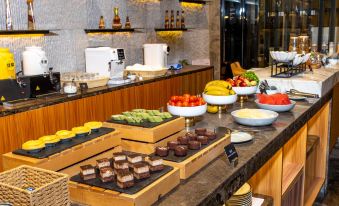 Ueasy Hotel (Nanning East Railway Station Langdong Bus Station Metro Station Branch)