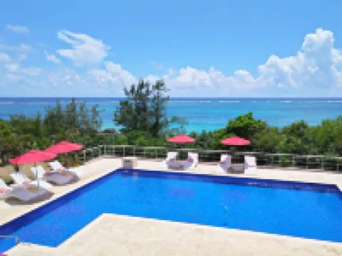 Hot Cross Point Santa Monica Hotels in Miyakojima