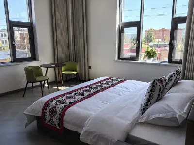 Nanxi bieyuan Hotels near Tangbula Mengkete Scenic Area