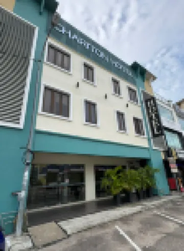 CHARITON HOTEL NUSA BESTARI Hotels near KFC @ Taman Bukit Indah
