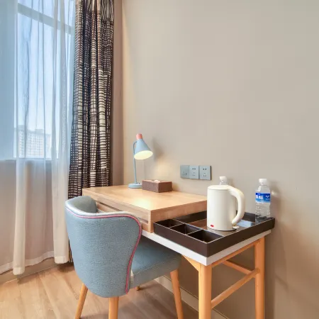 Home Inn (Zhuji Zhejiang A&F University Branch)