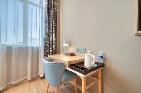 Homeinn · neo (Zhuji Hailiang Experimental Middle School Chengbei Road)