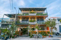 Beach Palm Villa Hoi An Hotels in Cam An