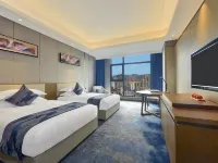 Ramada Plaza by Wyndham Dongxing Citycenter Hotels in Dongxing